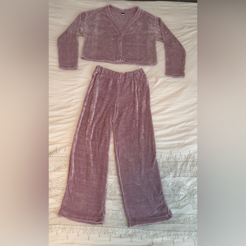 Plush Mauve Lounge Set